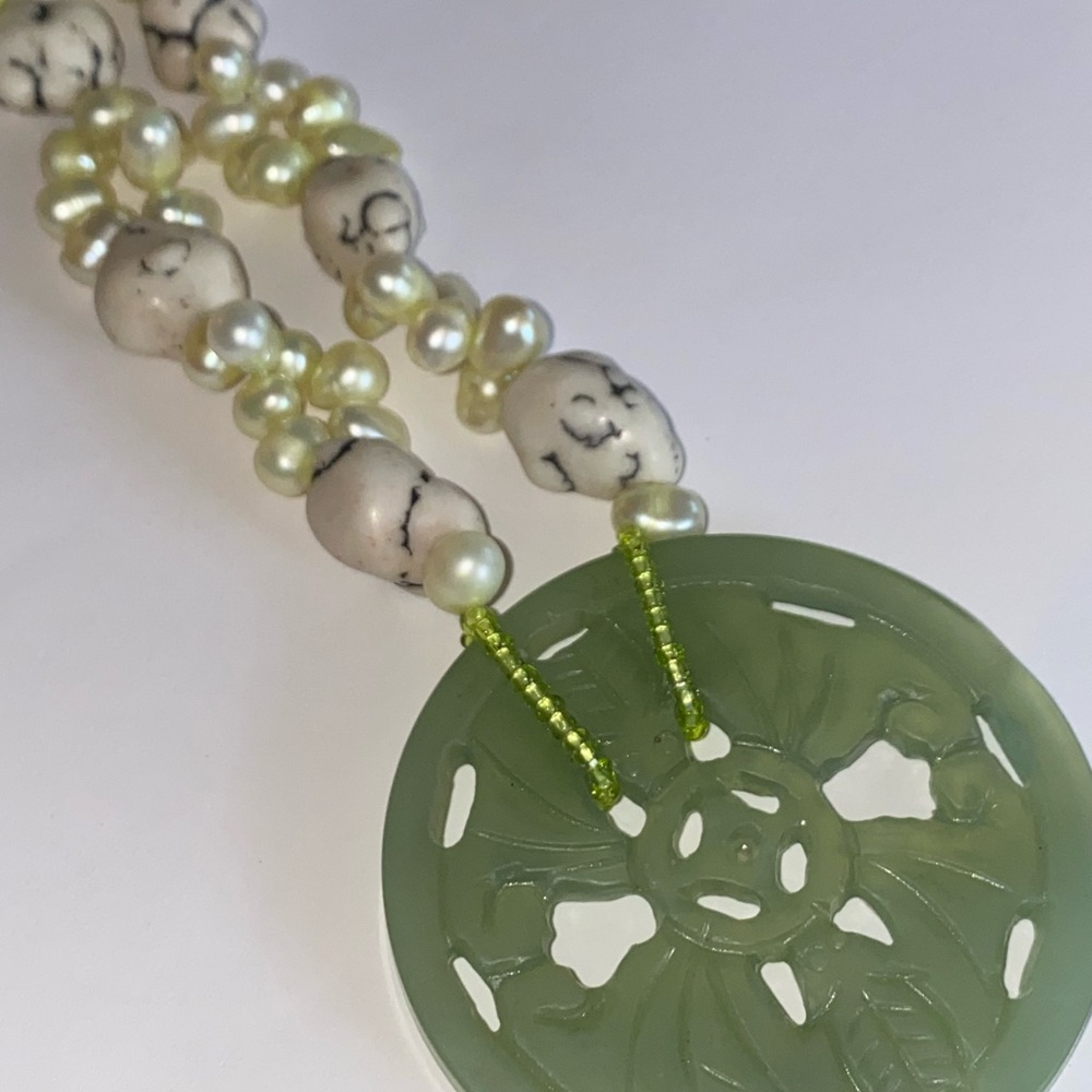 Real Pearl Necklace Green Pendant